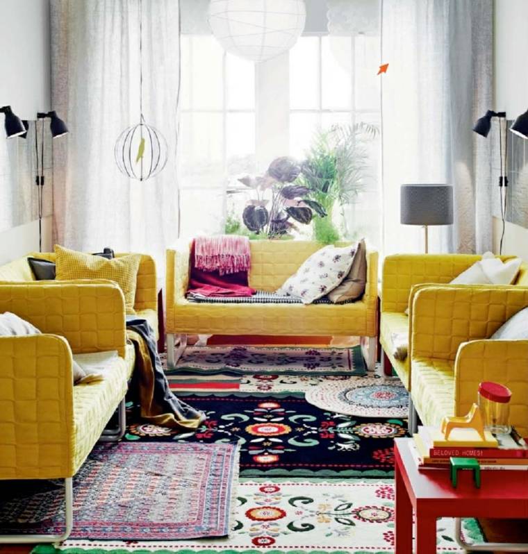 bohém elegáns dekoráció nappali sárga kanapé szőnyeg modern padló