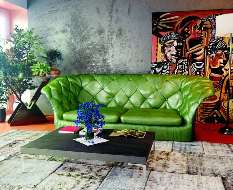 bohém elegáns dekoráció nappali zöld bőr kanapé asztal dekoráció