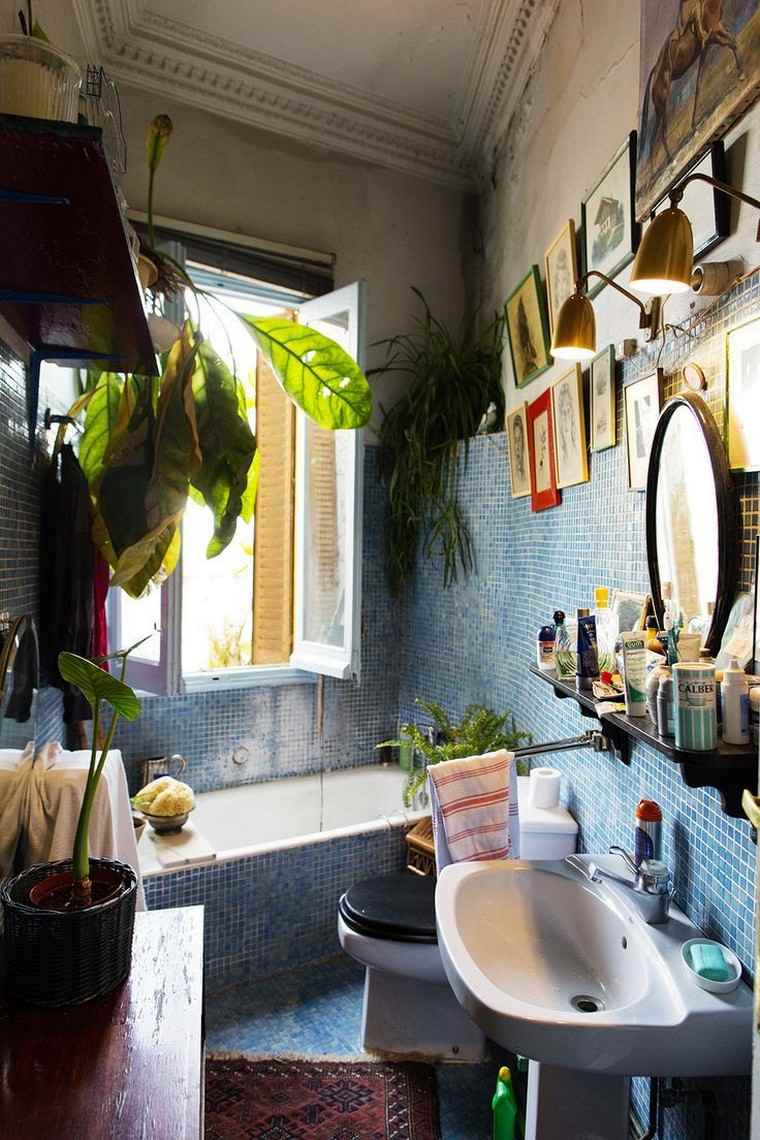 senovinio vonios kambario „boho“ elegantiško dekoro idėja