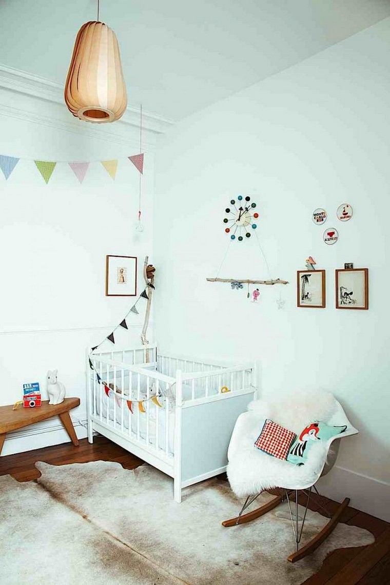 kūdikių mergaičių kambarys-deco-sienos-erdvė