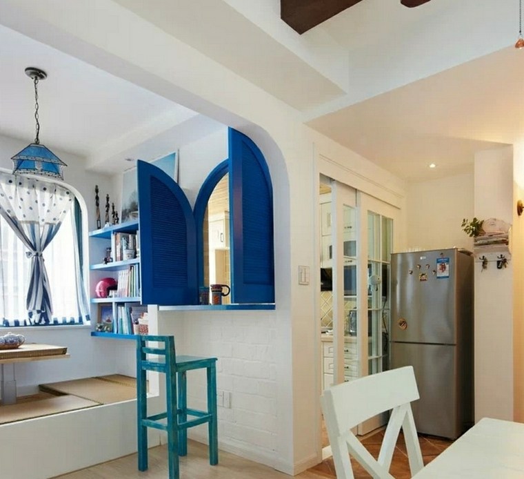 Deco camera da letto mare comunicante-cucina-finestra-stile marocchino
