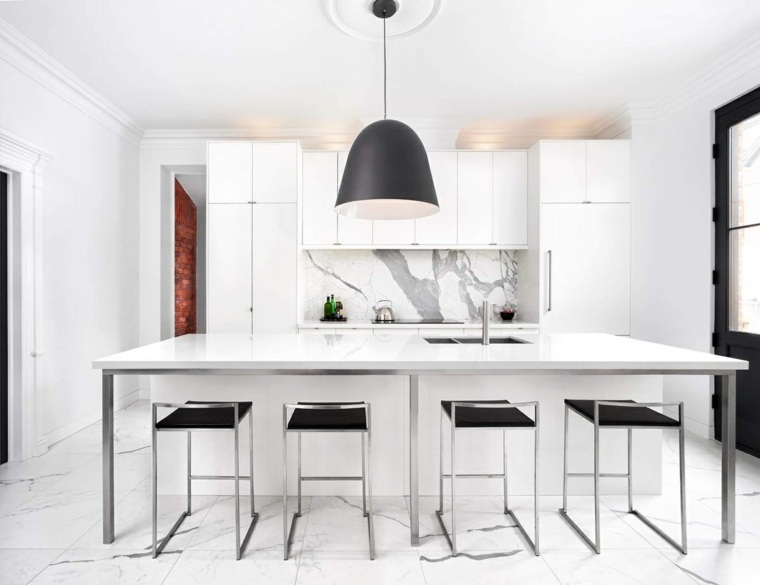 Balto marmuro virtuvės dekoro idėjos akmens backsplash