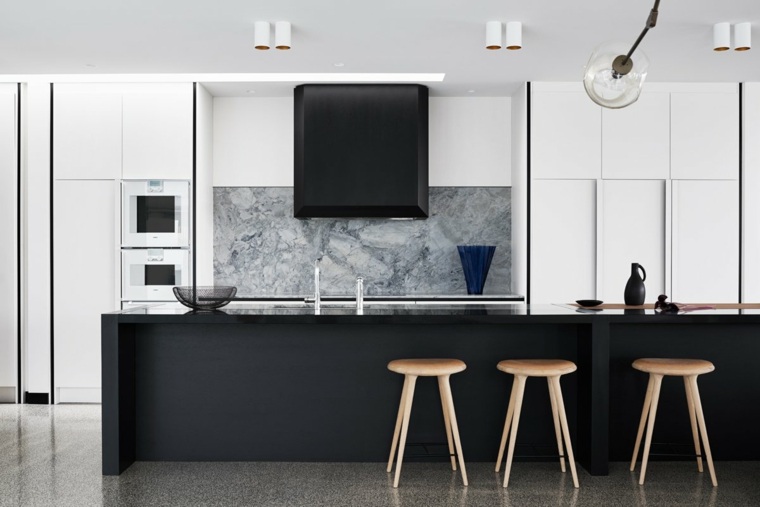 Akmens purslų dizaino virtuvės marmuro juodos salos medis