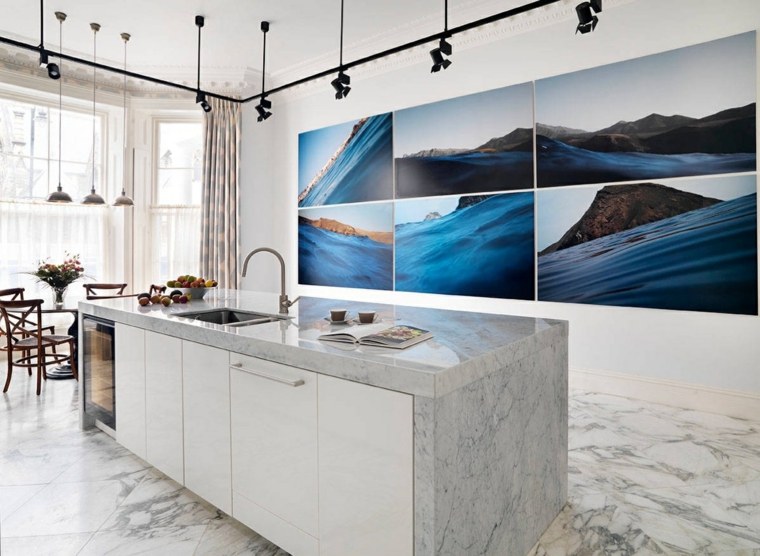marmurinės virtuvės stalviršio akmens grindų pakabinami šviestuvai sala