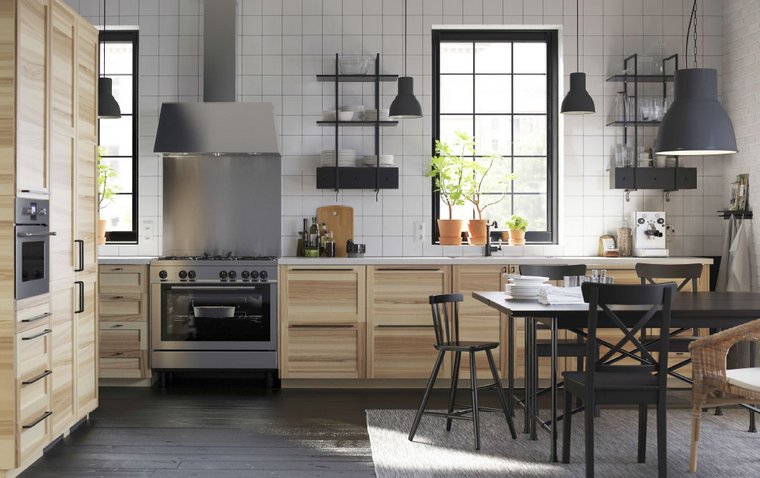 Piante deco cucina finestra idea legno interni