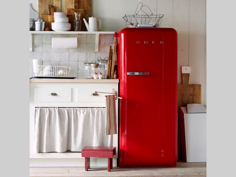 retro-cucina-campagna-idea-frigorifero-smeg-vintage