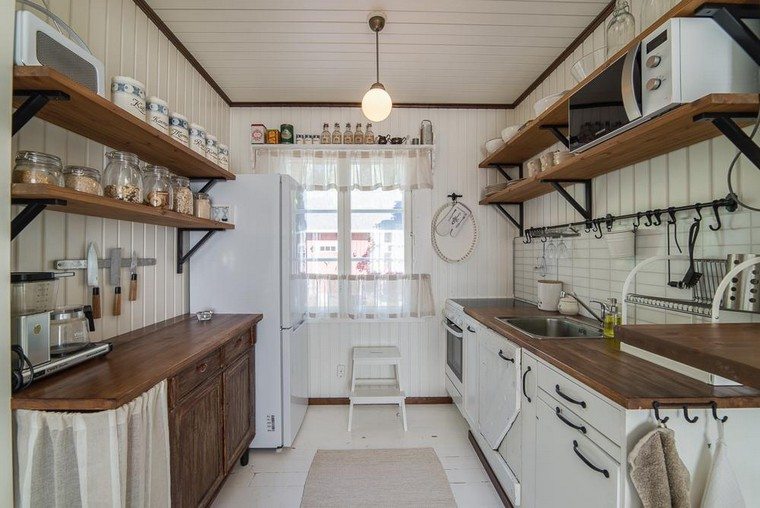 mensole-cucina-idee-contenitori-legna-country-chic