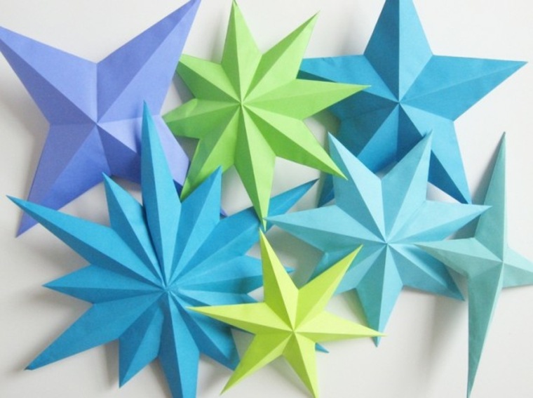jednostavno-jeftino-božićni ukrasi-za-napraviti-papir-zvijezde