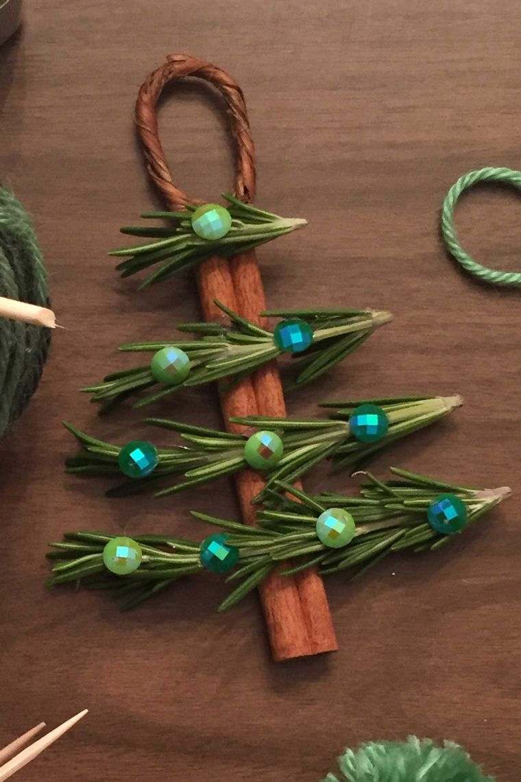 Decorazioni natalizie per farti piccolo albero
