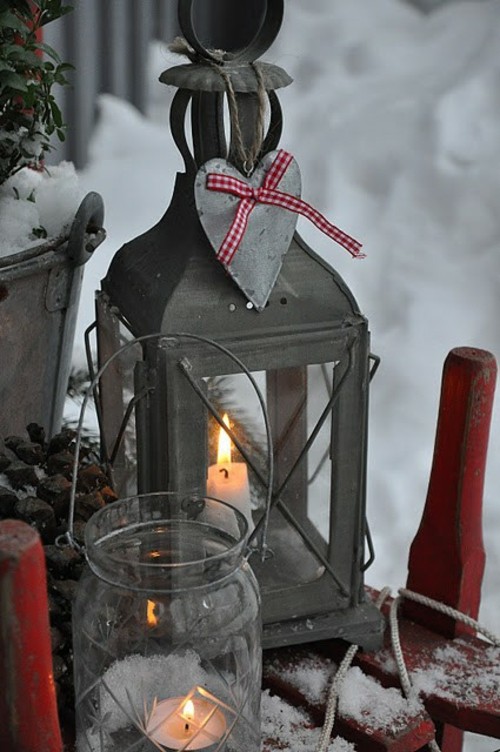 Karácsonyi lámpás kültéri dekoráció