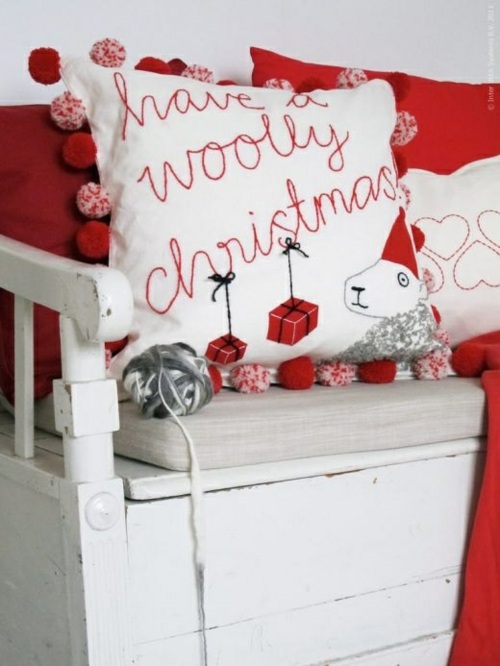 piros fehér skandináv karácsonyi dekoráció