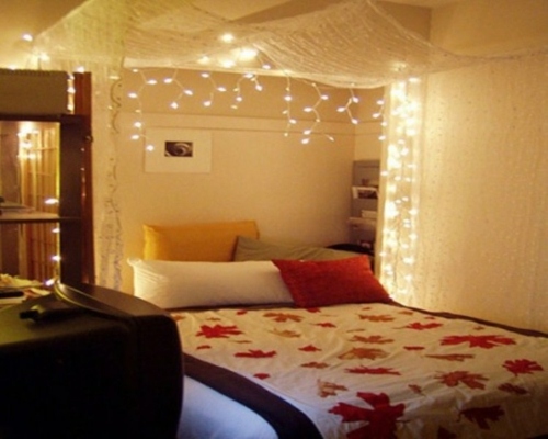 明るい寝室の装飾のアイデア