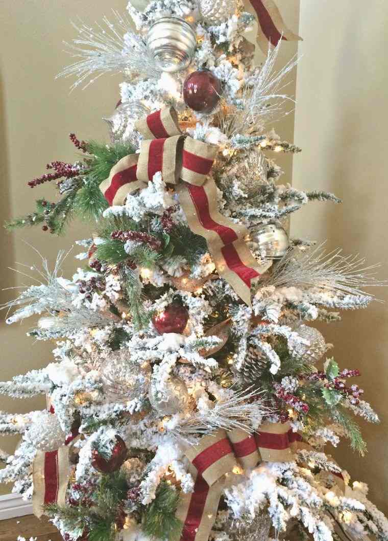 Karácsonyfa koszorú díszítése
