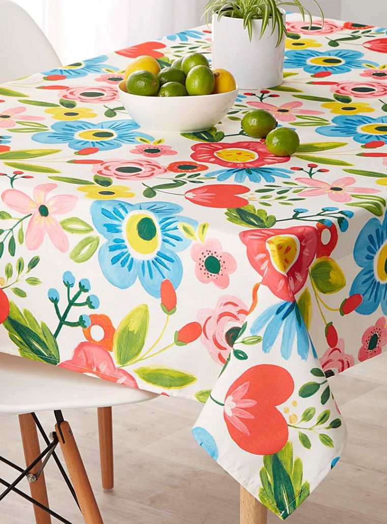 春-花-パターン-テーブル-装飾-アイデア