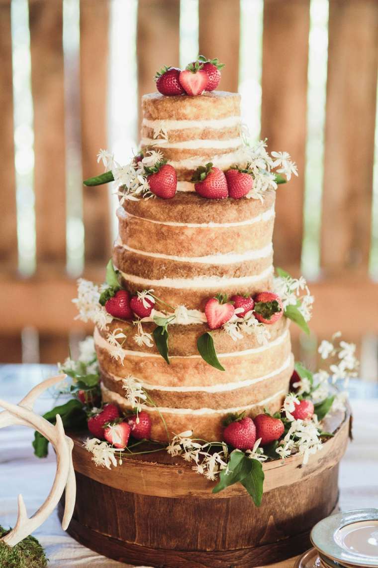 rustikalno-vjenčanje-torta-vjenčanje-torta-smeđa-jagode-u-loncu