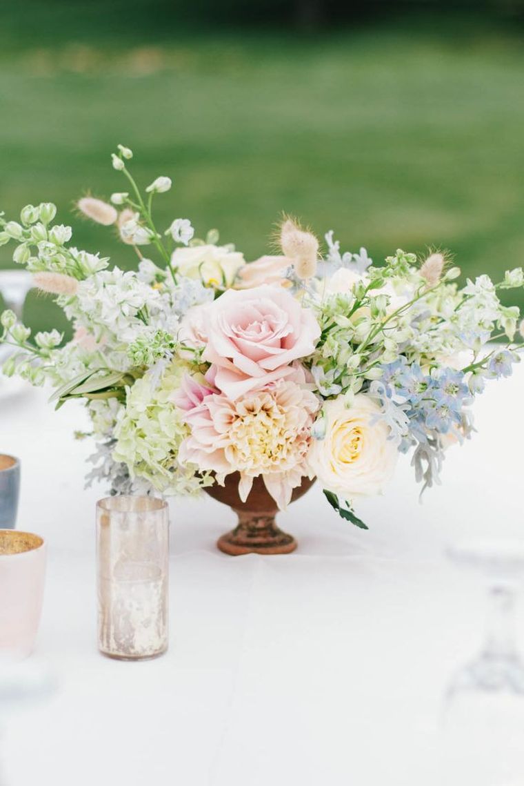 romantico-matrimonio-decorazioni-decorazione-tavola-fiori-colore-pastello-bouquet
