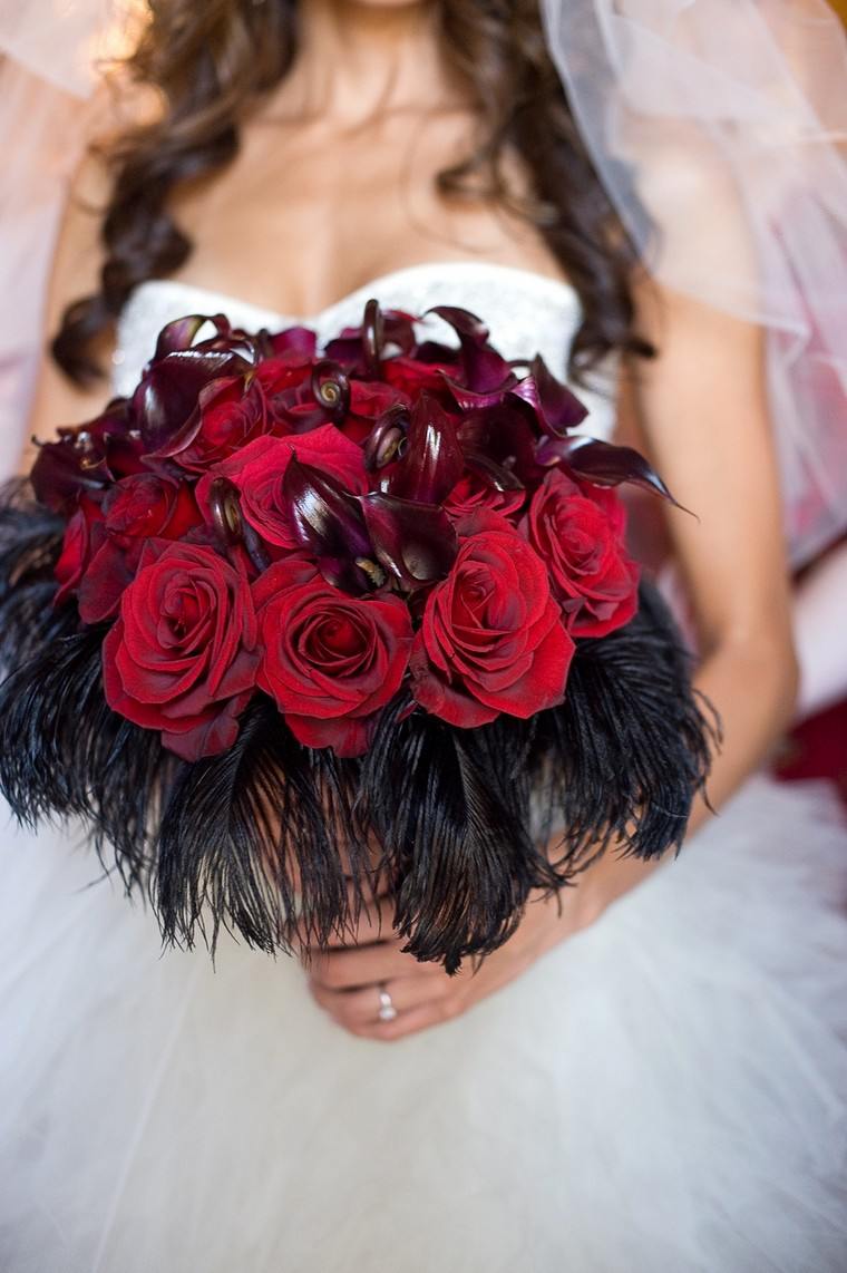 crveno-crni-vjenčani buket