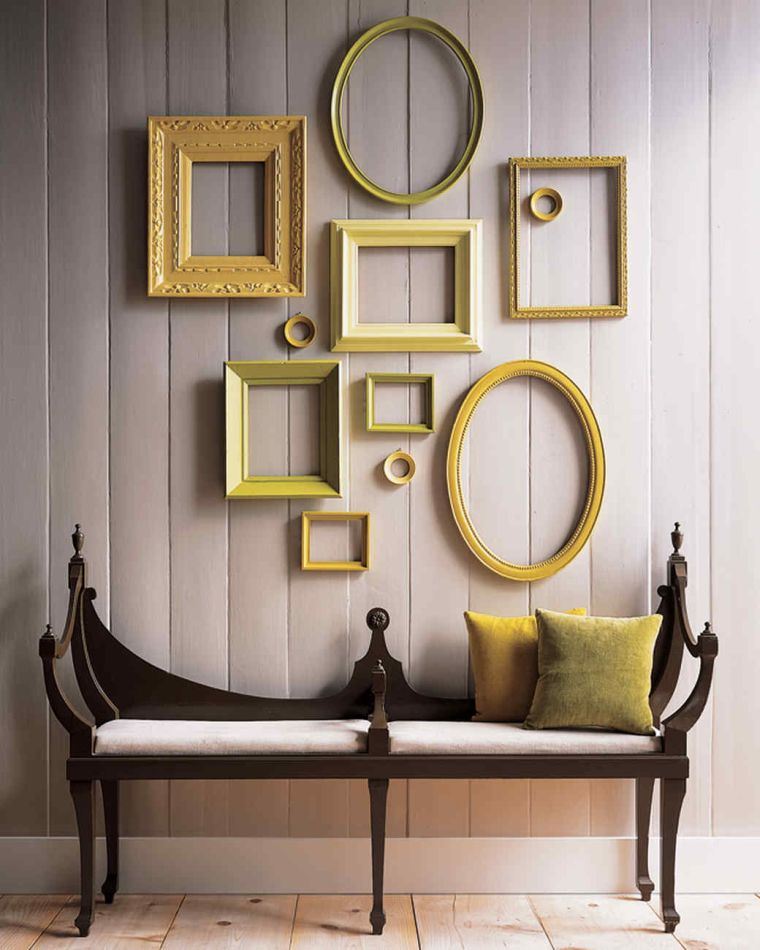 decorazione murale originale empty-yellow-frames-idees.jpg