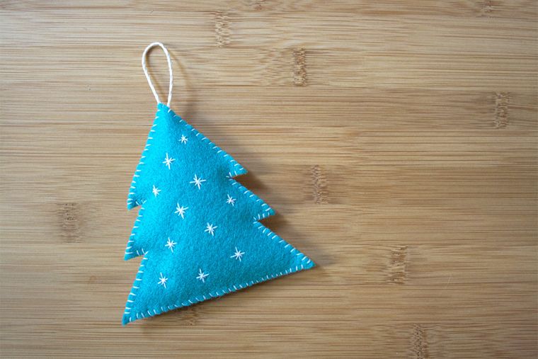 karácsonyfa kék színben