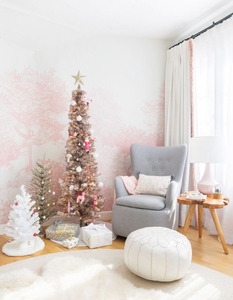 Kalėdinis kūdikio kambario dekoras