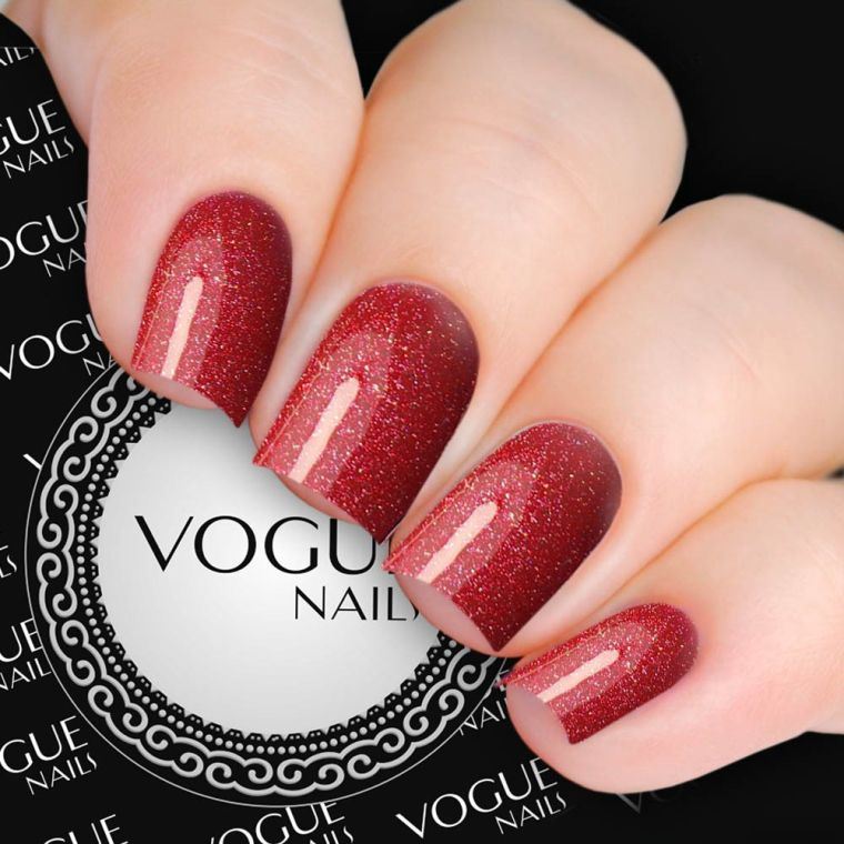 unghie-natali-idea-deco-rouge-glitter