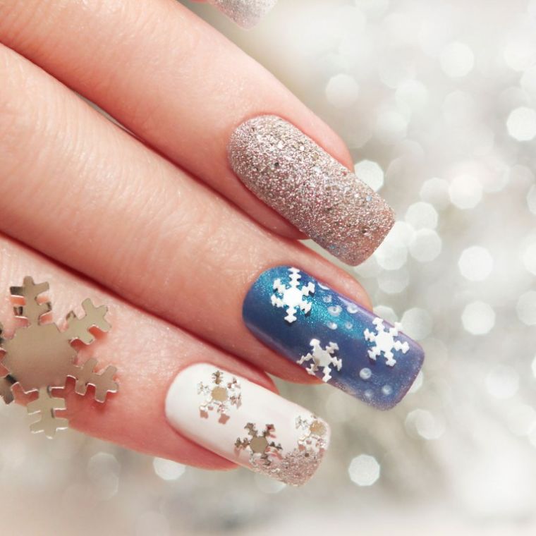 nail-deco-de-noel-modello-fiocco di neve-colore-alla moda