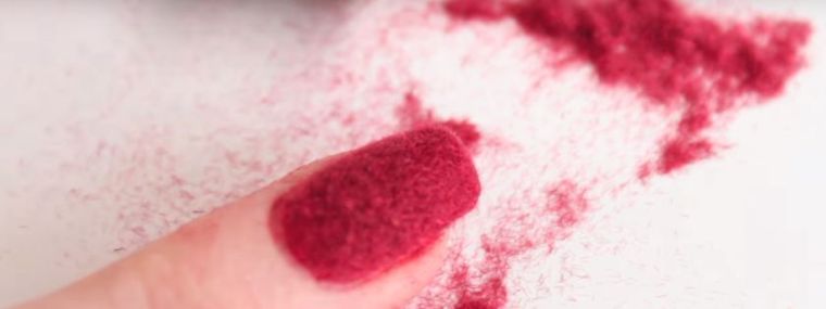 red-velvet-nail-decorating-idea-tutorial