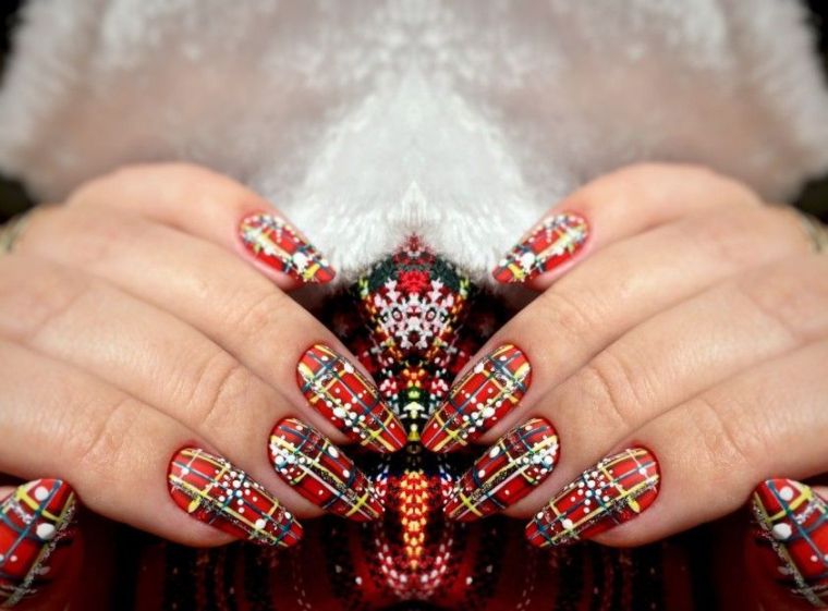 nail-deco-new-year-pattern-trend-2018
