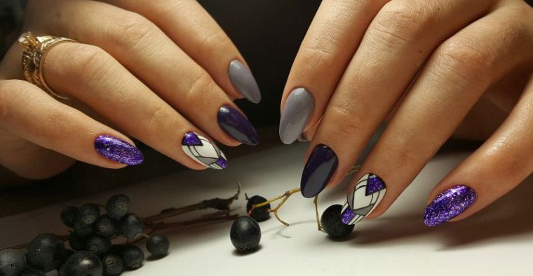 example-nail-deco-trend-color-purple-black
