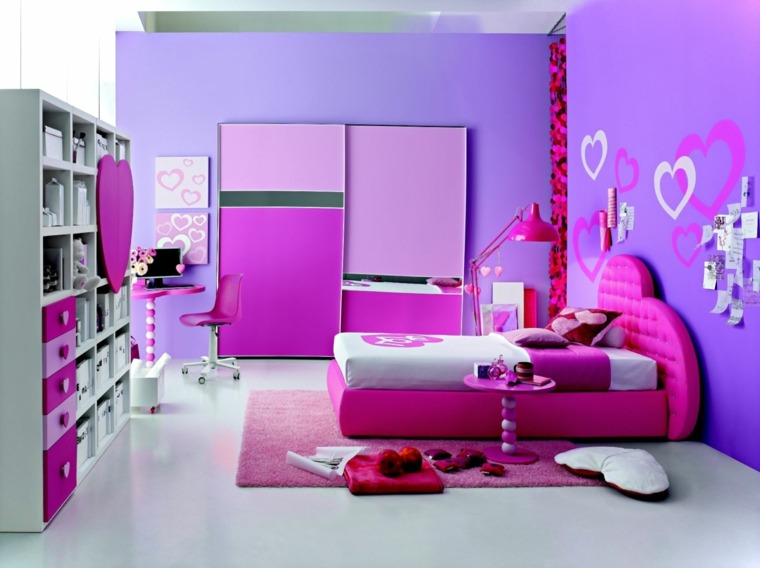 vernice rosa viola per l'atmosfera romantica della camera da letto della ragazza