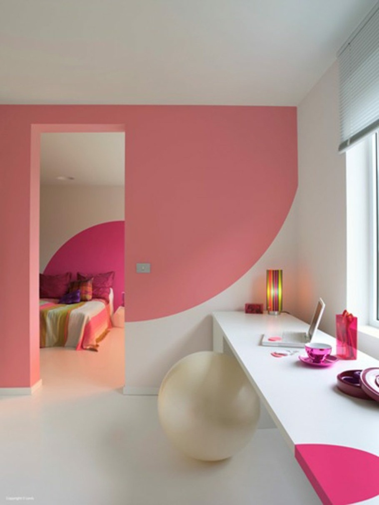 idea vernice rosa piccola palestra bagno camera comunicante