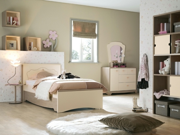 idea per l'arredamento della camera da letto piccola tappetino layout del letto piccolo