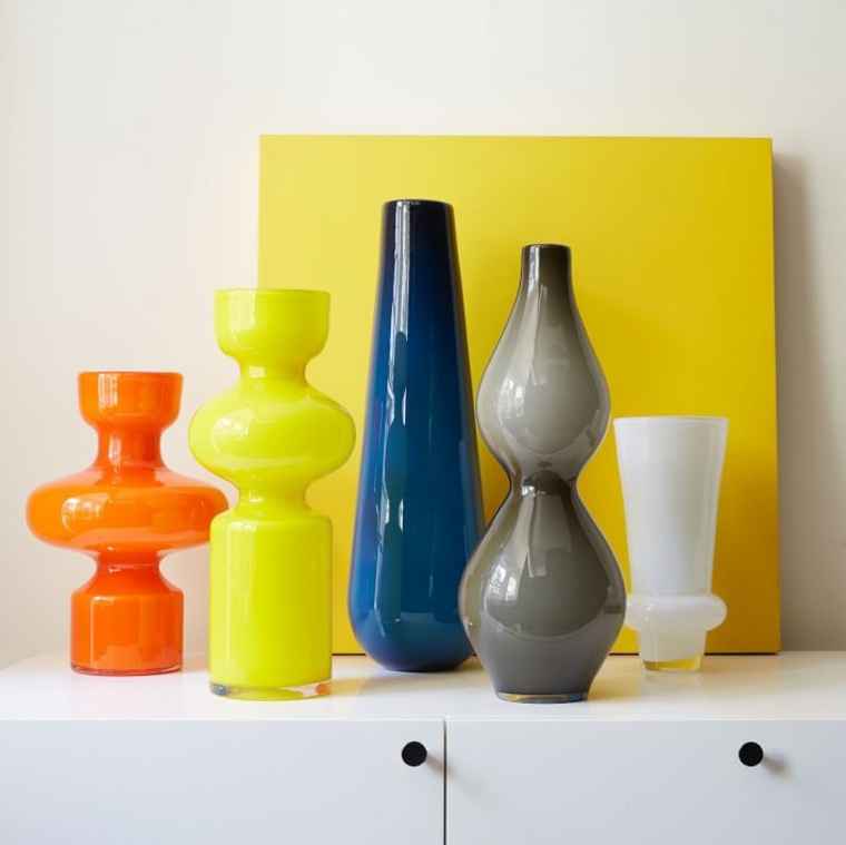 Esempio di decorazione della tavola di Pasqua vasellame accessorio colore vaso