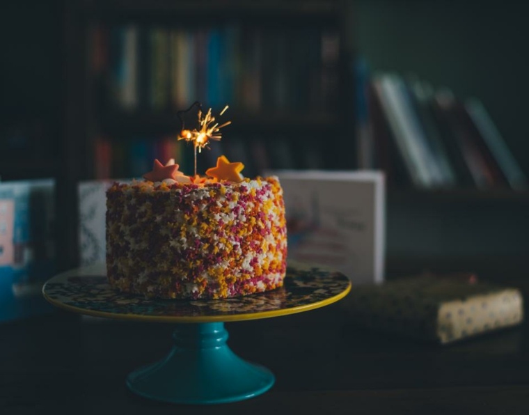 rođendanska torta-ideja-annie-spratt