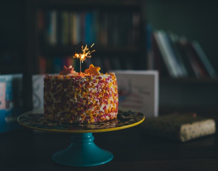 idea-torta-di-compleanno-annie-spratt