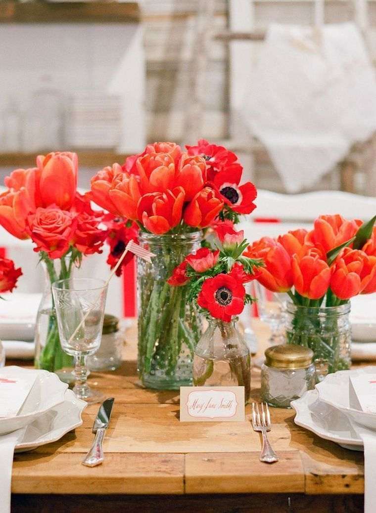 crveno-bijelo-champetre-tulipan-cvijeće-vjenčanje-stolni ukrasi