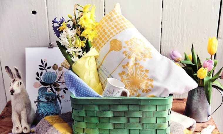 tekstil-cvjetni uzorak-deco-spavaća soba-boja-proljeće