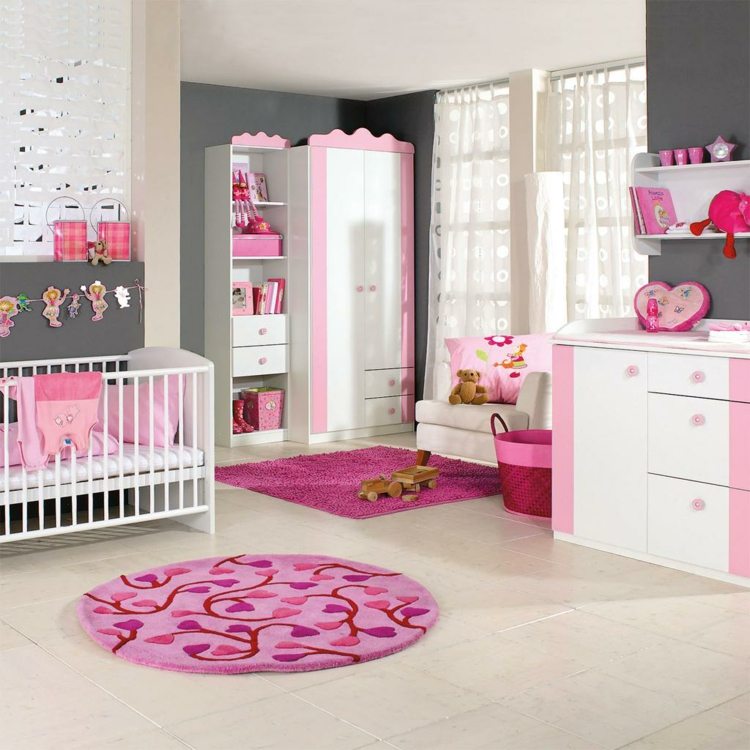 decorazione della stanza della neonata rosa grigio