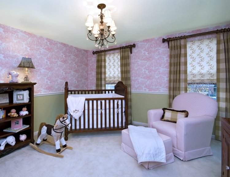 赤ちゃんの保育園の家具