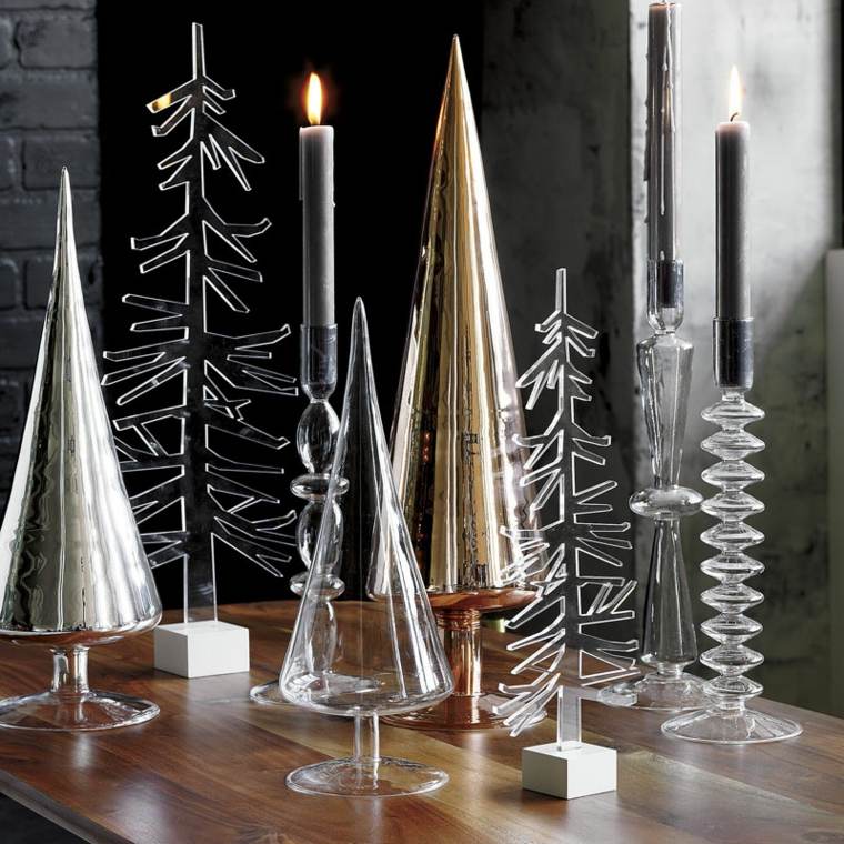 karácsonyi dekoráció-fenyőfák-üveg-asztali-gyertyák