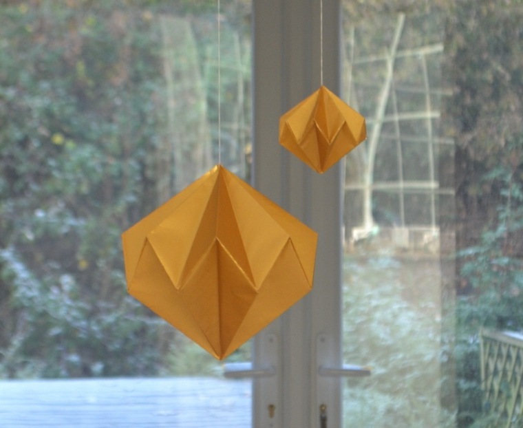 Egyszerű karácsonyi origami DIY karácsonyi bál lógó ötlete