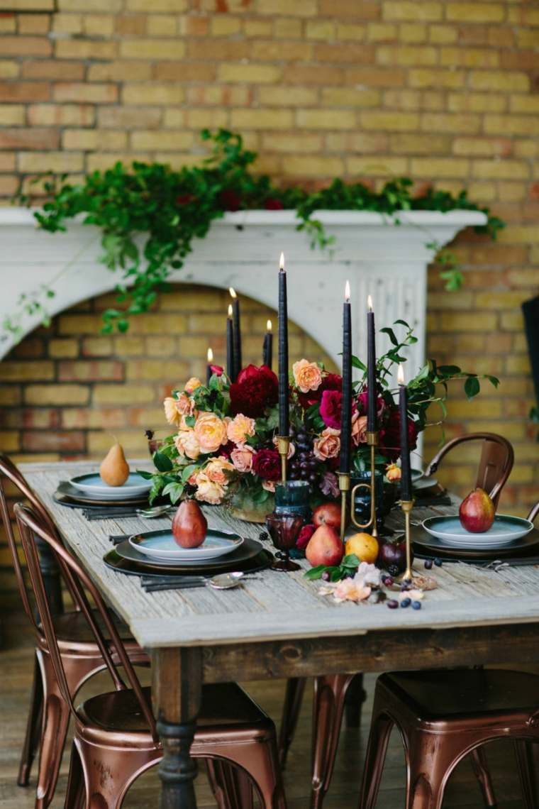 asztal dekoráció virágok deco ötlet őszi gyertyák fából készült asztal