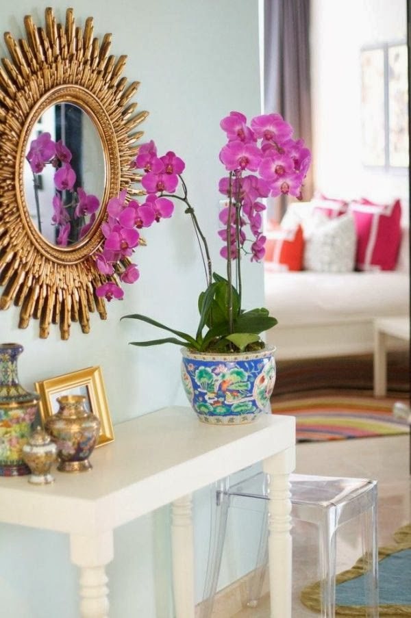 Orchidėjų rožinio aukso veidrodis svetainės dekoravimui