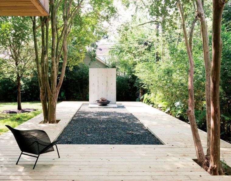 terasa-sodas-medis-akmenukai-eksterjeras-minimalistinis