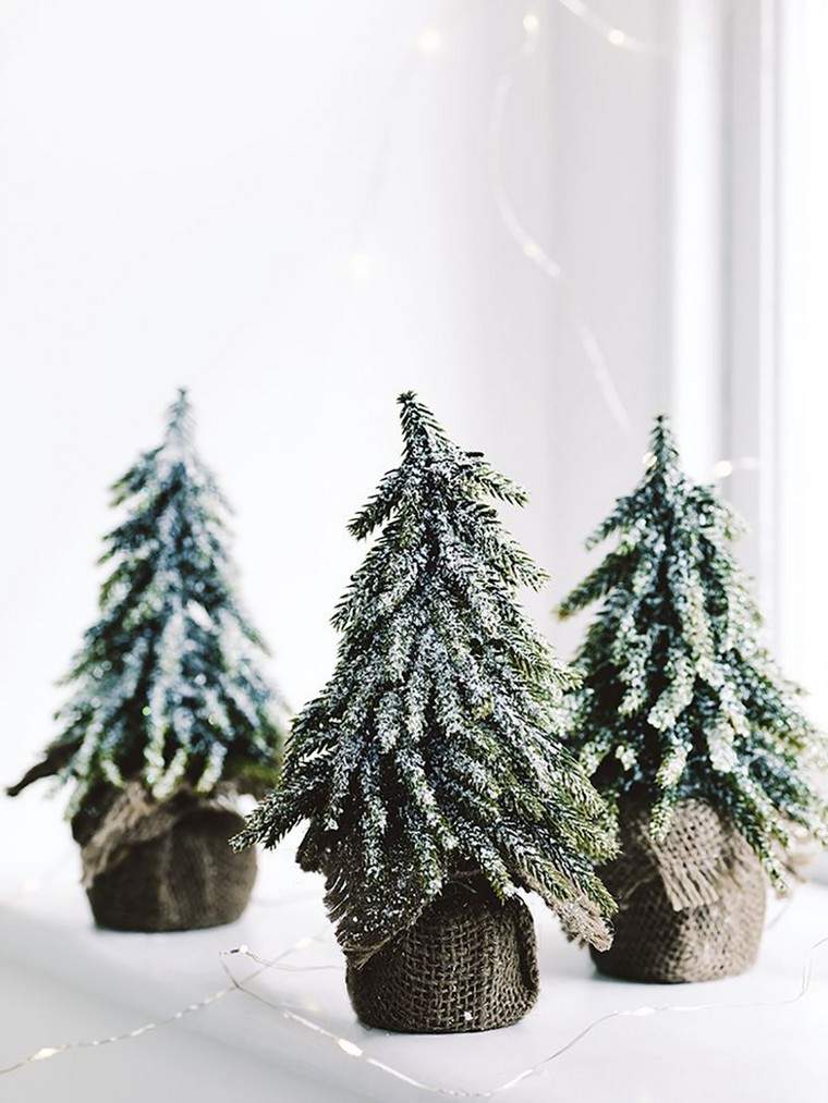 クリスマスツリーの装飾のアイデア小さな木の家の装飾