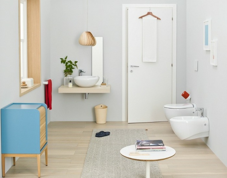 dekoracija tualeto idėja lempa kabantys baldai medinis grindų kilimėlis