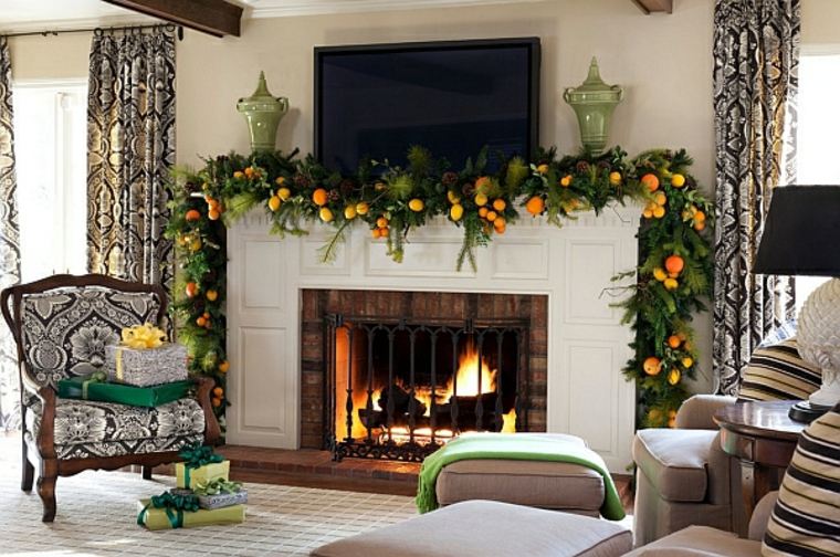 暖炉のクリスマスオレンジガーランドオリジナルフロアマットカーテンを飾る