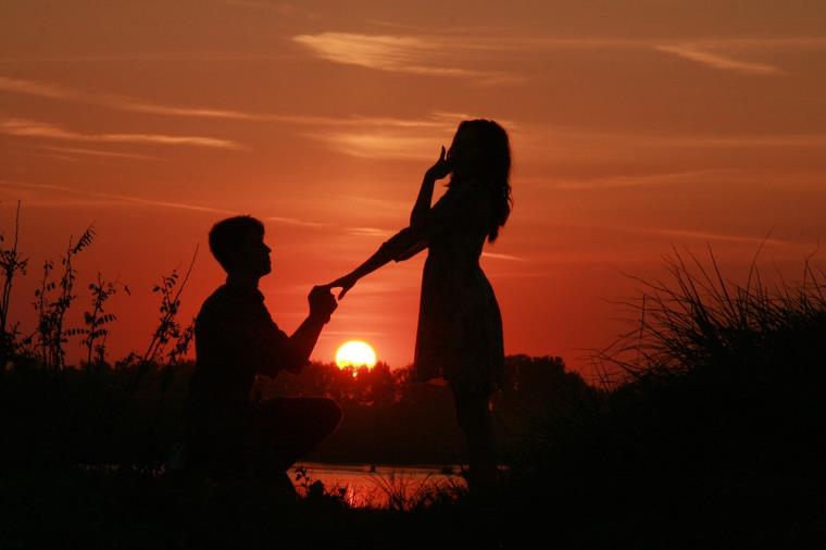 santuokos pasiūlymas-sužadėtuvės-gamtos saulėlydis