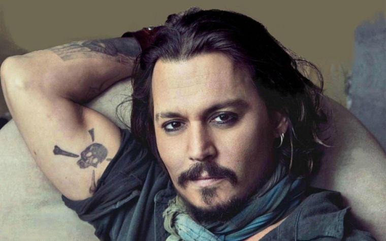 徐々に劣化する男ジョニー・デップのサイズが変更されました
