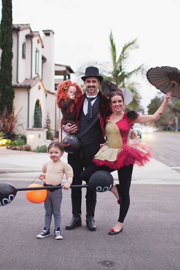 „Pasidaryk pats“ Helovino kostiumo šeimos idėja originalus kostiumas